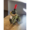 Porte-bouteille Octopus effet marbre en situation avec bouteille de vin - impression 3D - Ma Boutique 3D